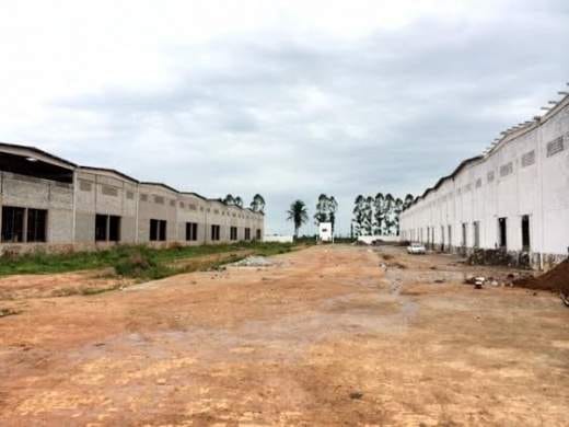 https://static.arboimoveis.com.br/GA0261_CG/galpao-para-locacao-em-feira-de-santana-ba-no-bairro-br1630959012679lpzfh.jpg