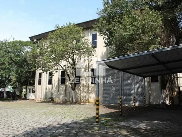 Galpão / Barracão com 2243m², à venda, no bairro Jurubatuba em Sao Paulo