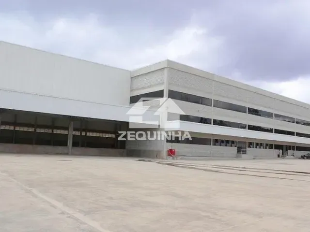 Galpão / Barracão com 16692m², à venda, no bairro Jardim da Gloria em Cotia
