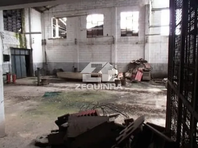 Galpão / Barracão com 400m², à venda, no bairro Jardim Alvorada em Jandira