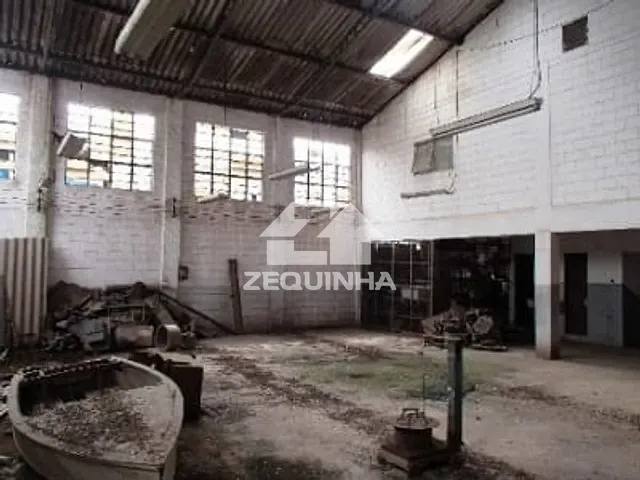 Galpão / Barracão com 400m², à venda, no bairro Jardim Alvorada em Jandira