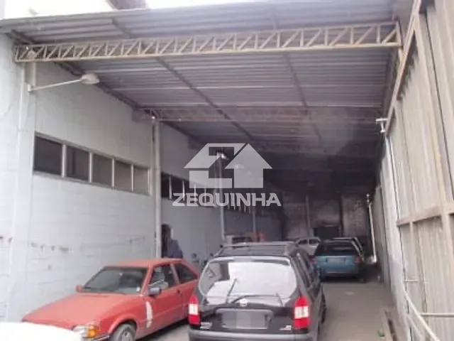 Galpão / Barracão com 330m², à venda, no bairro Jardim Alvorada em Jandira