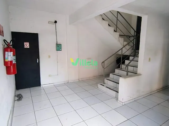 Galpão / Barracão com 750m², para alugar, no bairro Una em Itaquaquecetuba