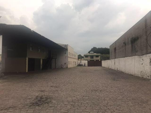 Galpão / Barracão com 4000m², à venda ou para alugar, no bairro Jaguará em São Paulo