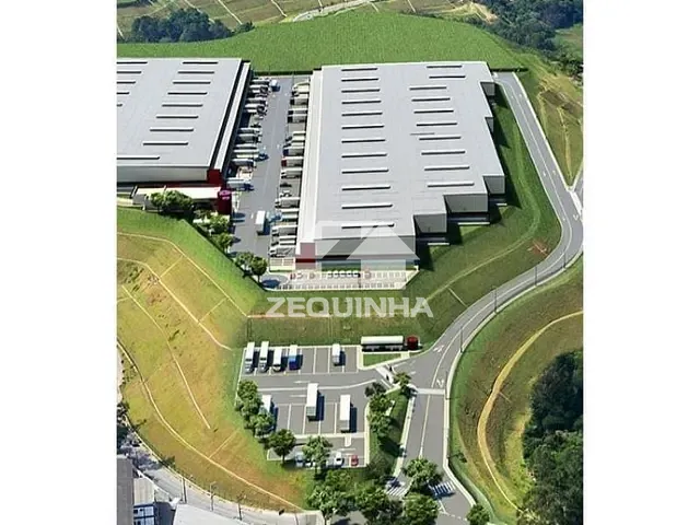 Galpão / Barracão com 5631m², para alugar, no bairro Itaqui em Itapevi