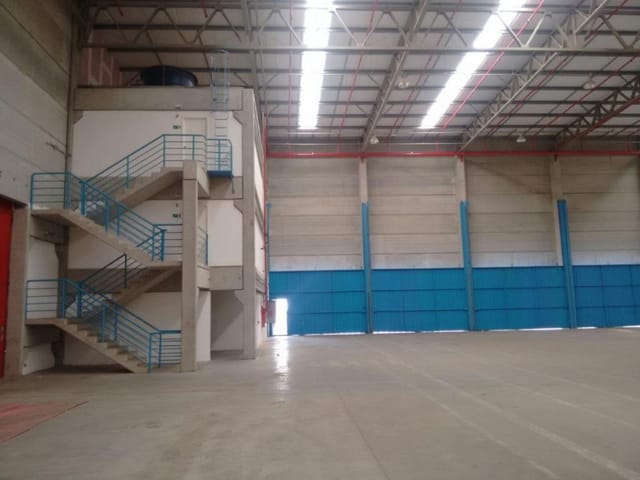Galpão / Barracão com 2664m², para alugar, no bairro Bairro do Portão em Arujá