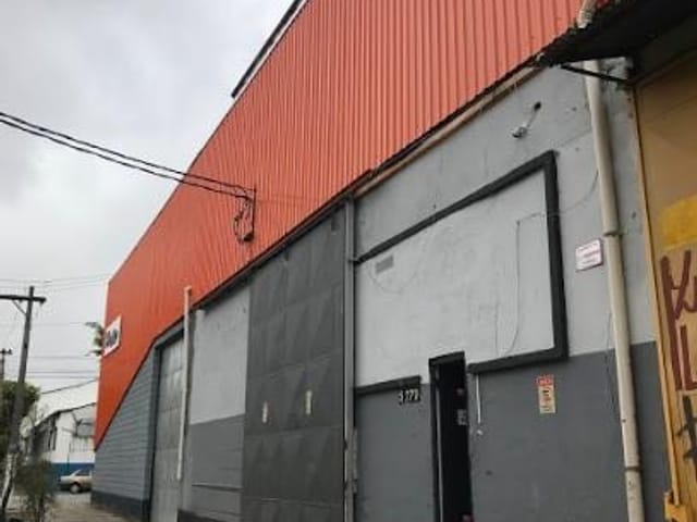 Galpão / Barracão com 750m², à venda, no bairro Vila Independência em São Paulo