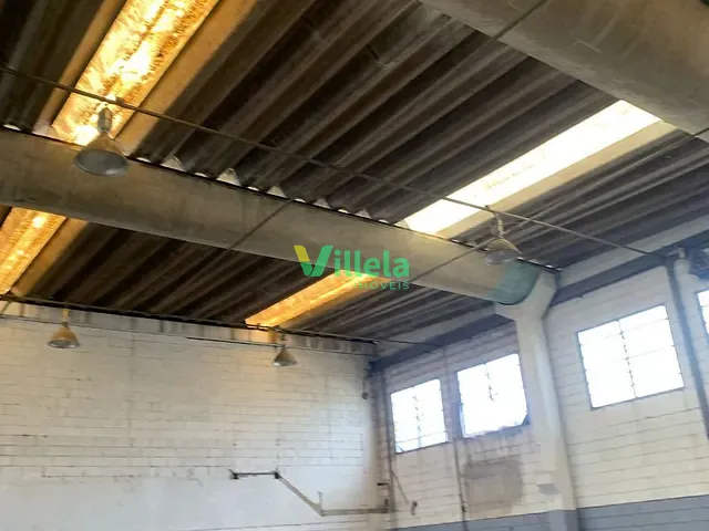 Galpão / Barracão com 1938m², para alugar, no bairro Itaqua em Itaquaquecetuba