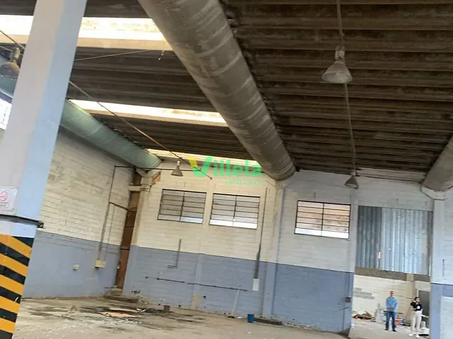 Galpão / Barracão com 1938m², para alugar, no bairro Itaqua em Itaquaquecetuba