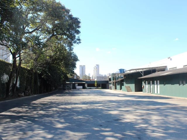 Galpão / Barracão com 7800m², para alugar, no bairro Vila Leopoldina em São Paulo