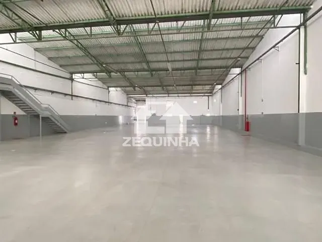 Galpão / Barracão com 1300m², para alugar, no bairro Jardim California em Barueri