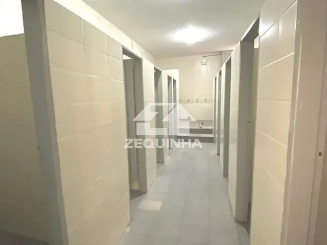 Galpão / Barracão com 1300m², para alugar, no bairro Jardim California em Barueri
