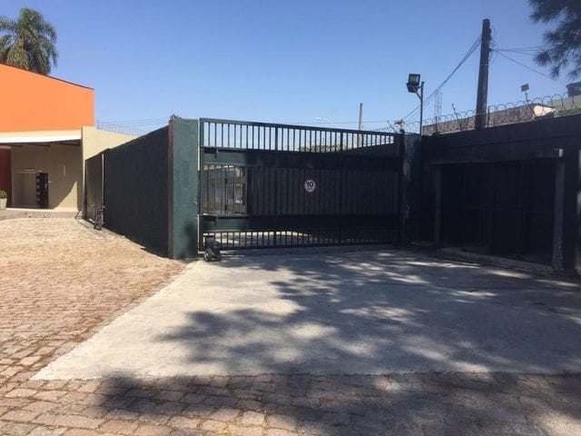 Galpão / Barracão com 2998m², à venda ou para alugar, no bairro Jardim Helena em São Paulo