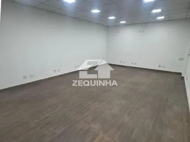 Galpão com 515m², para alugar, no bairro Tijuco Preto em Vargem Grande Paulista