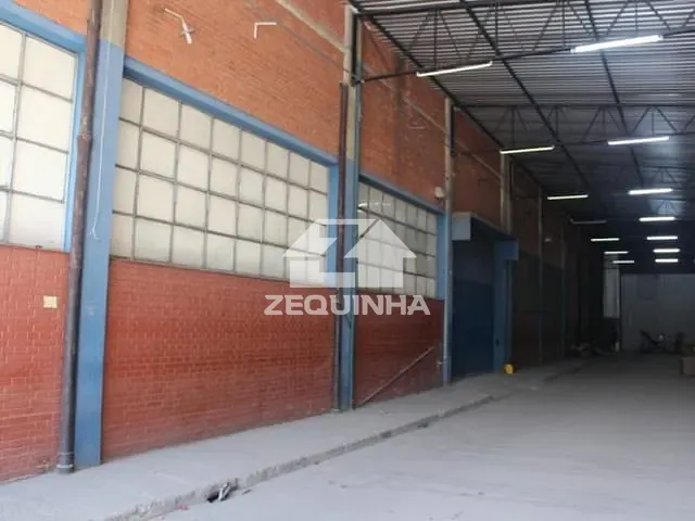 Galpão com 2776m², para alugar, no bairro Presidente Altino em Osasco