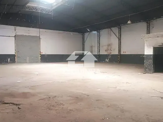 Galpão com 900m², à venda, no bairro Presidente Altino em Osasco
