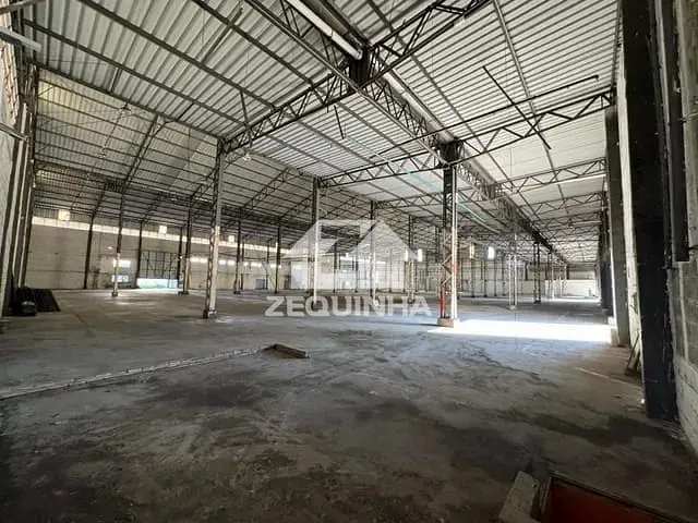 Galpão com 11500m², para alugar, no bairro Industrial AnhangÜera em Osasco