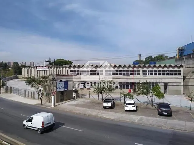 Galpão com 6880m², para alugar, no bairro Vila Jaguara em São Paulo