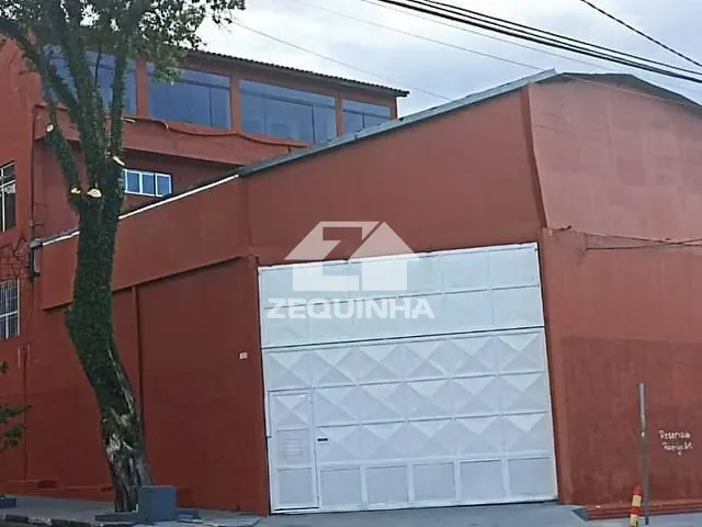 Galpão com 250m², para alugar, no bairro Jardim das Flores em Osasco