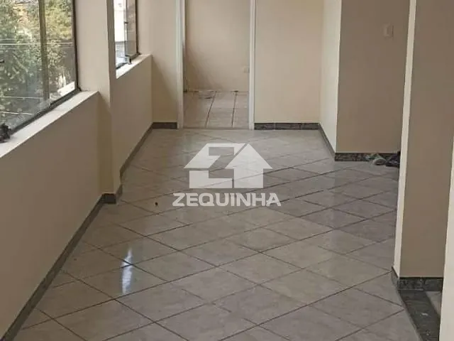 Galpão com 250m², para alugar, no bairro Jardim das Flores em Osasco