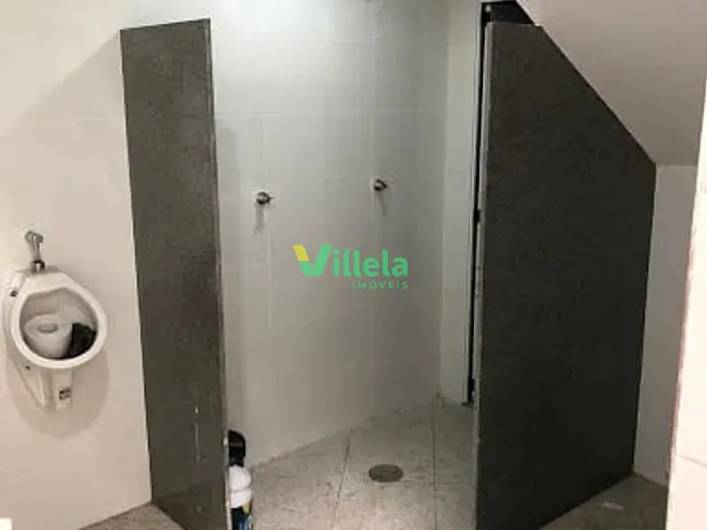 Galpão / Barracão com 250m², à venda, no bairro Parque São Pedro em Itaquaquecetuba