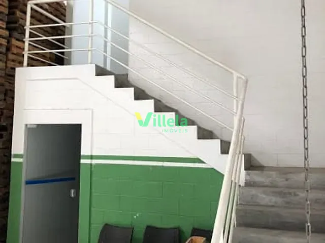 Galpão / Barracão com 250m², à venda, no bairro Parque São Pedro em Itaquaquecetuba