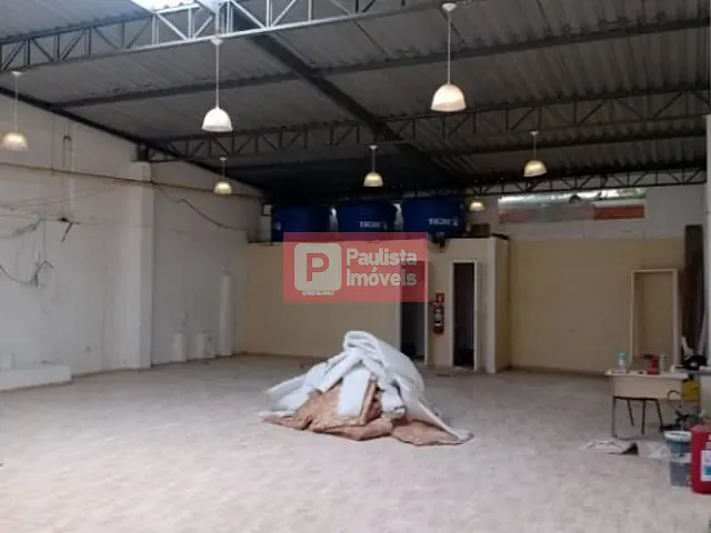 Galpão / Barracão com 340m², para alugar, no bairro Vila Alexandria em São Paulo