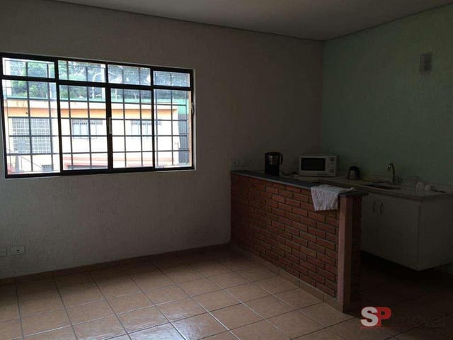 Galpão / Barracão com 550m², à venda, no bairro Vila Souza em São Paulo