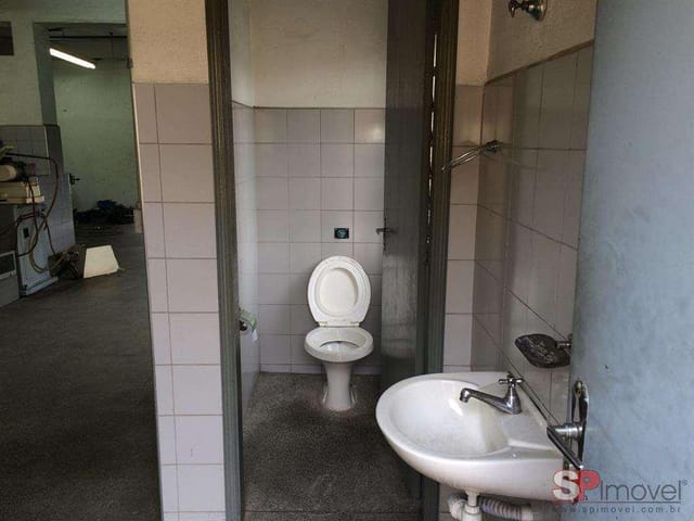 Galpão / Barracão com 550m², à venda, no bairro Vila Souza em São Paulo