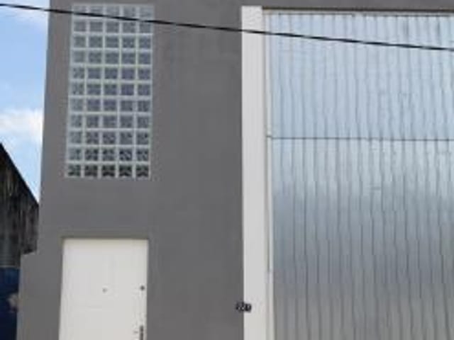 Galpão / Barracão com 386m², para alugar, no bairro Vila dos Remédios em Osasco