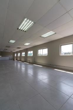 Galpão / Barracão com 379m², para alugar, no bairro Vila Plana em São Paulo