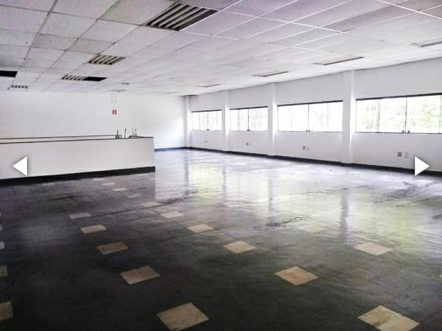 Galpão / Barracão com 3272m², para alugar, no bairro Jardim Triangulo em Taboão da Serra
