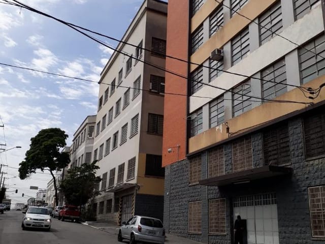 Galpão / Barracão com 5800m², para alugar, no bairro Quarta Parada em São Paulo
