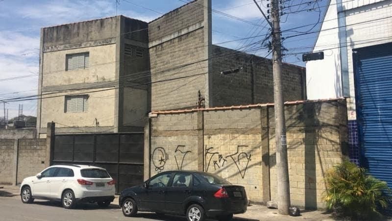 Galpão / Barracão com 2300m², à venda, no bairro Cidade Industrial Satélite de São Paulo em Guarulhos