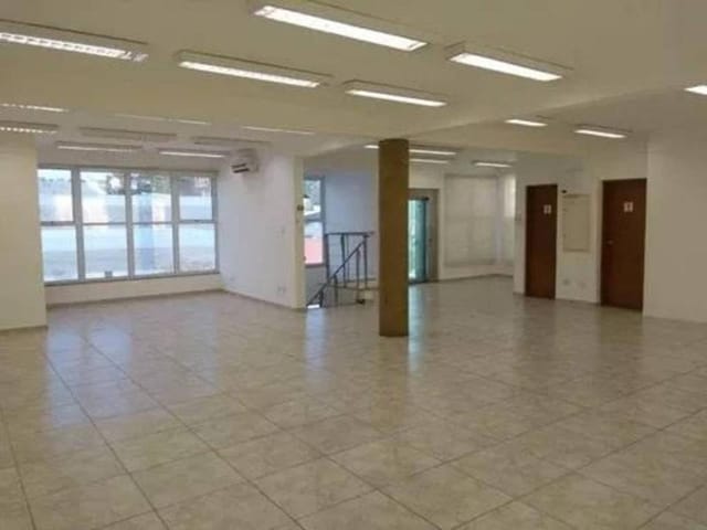 Galpão / Barracão com 760m², para alugar, no bairro Vila Carioca em São Paulo