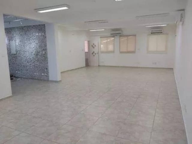 Galpão / Barracão com 760m², para alugar, no bairro Vila Carioca em São Paulo