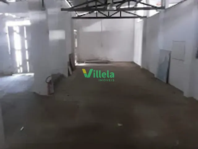 Galpão / Barracão com 800m², para alugar, no bairro Vila São Carlos em Itaquaquecetuba