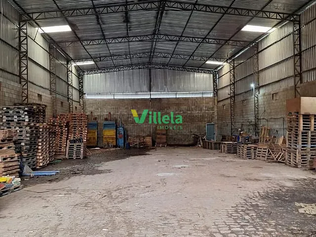 Galpão / Barracão com 2200m², para alugar, no bairro Veraneio Maracanã em Itaquaquecetuba