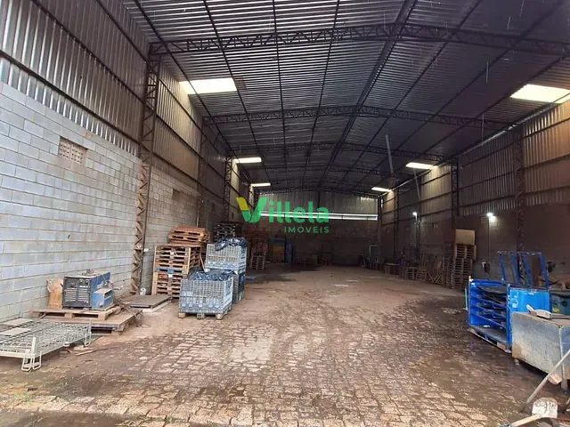 Galpão / Barracão com 2200m², para alugar, no bairro Veraneio Maracanã em Itaquaquecetuba