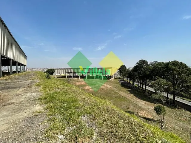 Galpão / Barracão com 18000m², à venda ou para alugar, no bairro Jardim Zélia em Itaquaquecetuba
