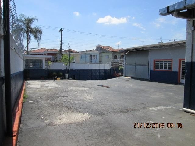 Galpão / Barracão com 1000m², para alugar, no bairro Jardim Santo Elias em São Paulo