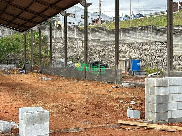 Galpão / Barracão com 2170m², para alugar, no bairro Parque São Pedro em Itaquaquecetuba