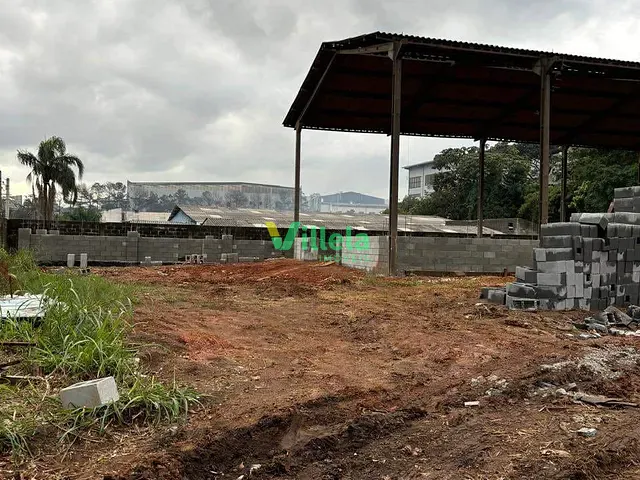 Galpão / Barracão com 2170m², para alugar, no bairro Parque São Pedro em Itaquaquecetuba