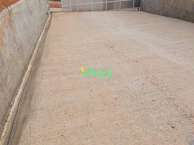 Galpão / Barracão com 1300m², para alugar, no bairro Jardim Jóia em Arujá