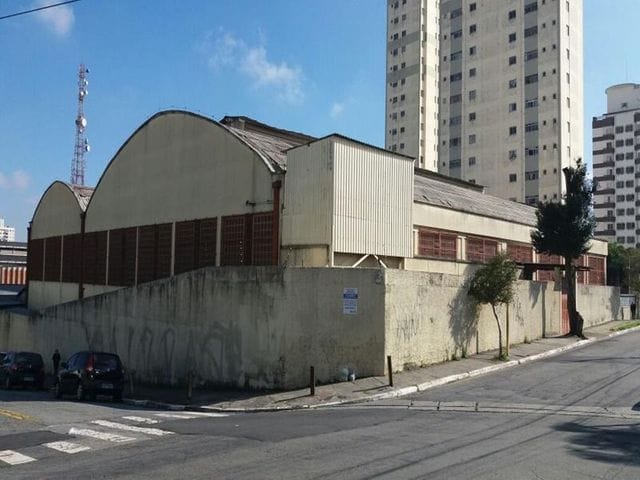 Galpão / Barracão com 2500m², à venda, no bairro Vila Marieta em São Paulo