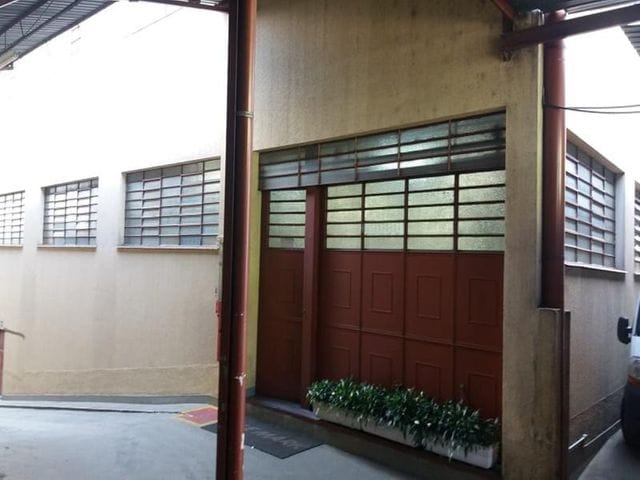 Galpão / Barracão com 2500m², à venda, no bairro Vila Marieta em São Paulo