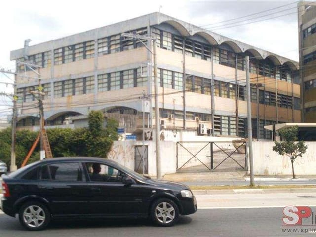 Galpão / Barracão com 1919m², à venda, no bairro Barra Funda em São Paulo