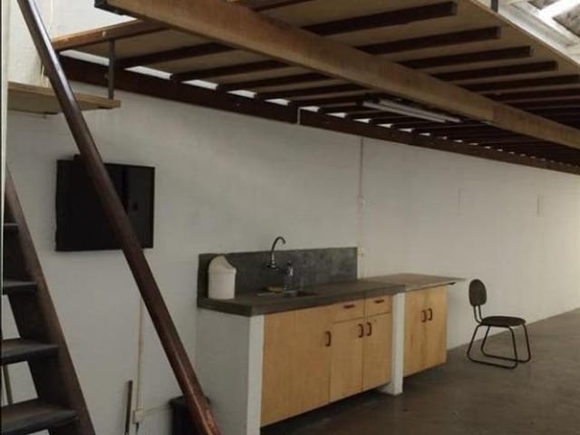 Galpão / Barracão à venda, no bairro Chácara Santo Antônio (Zona Sul) em São Paulo