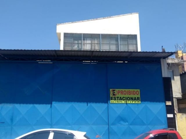 Galpão / Barracão com 700m², para alugar, no bairro Parque Peruche em São Paulo