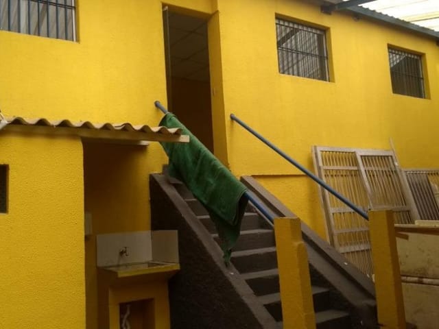 Galpão / Barracão com 700m², para alugar, no bairro Parque Peruche em São Paulo